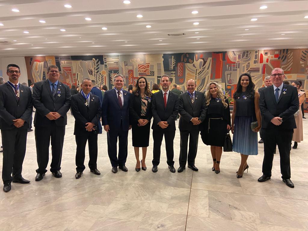 Diretores de Itaipu recebem no Palácio Itamaraty a Ordem do Rio Branco